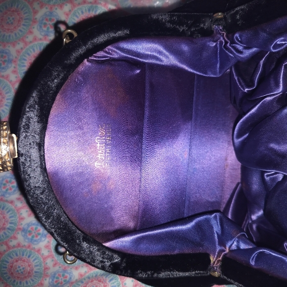 Fifth avenue - Picture 2 of 2